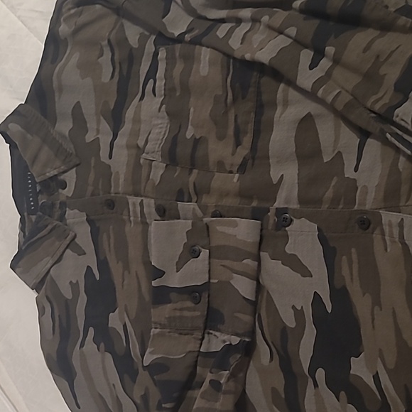 Sanctuary Camo Top - Picture 6 of 6